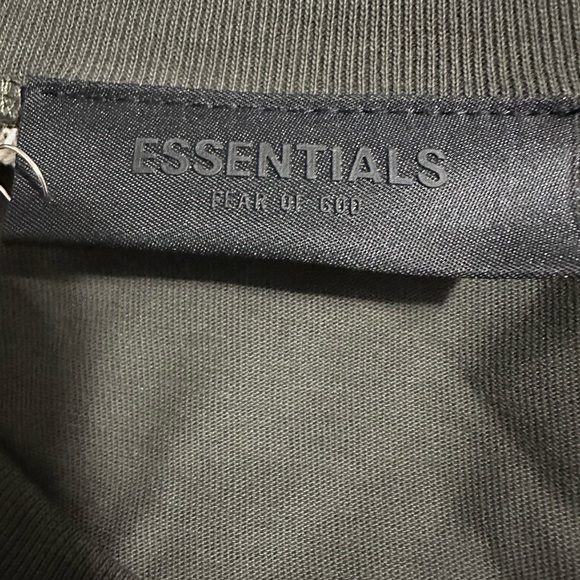 Essentials Short Set - Picture 3 of 8